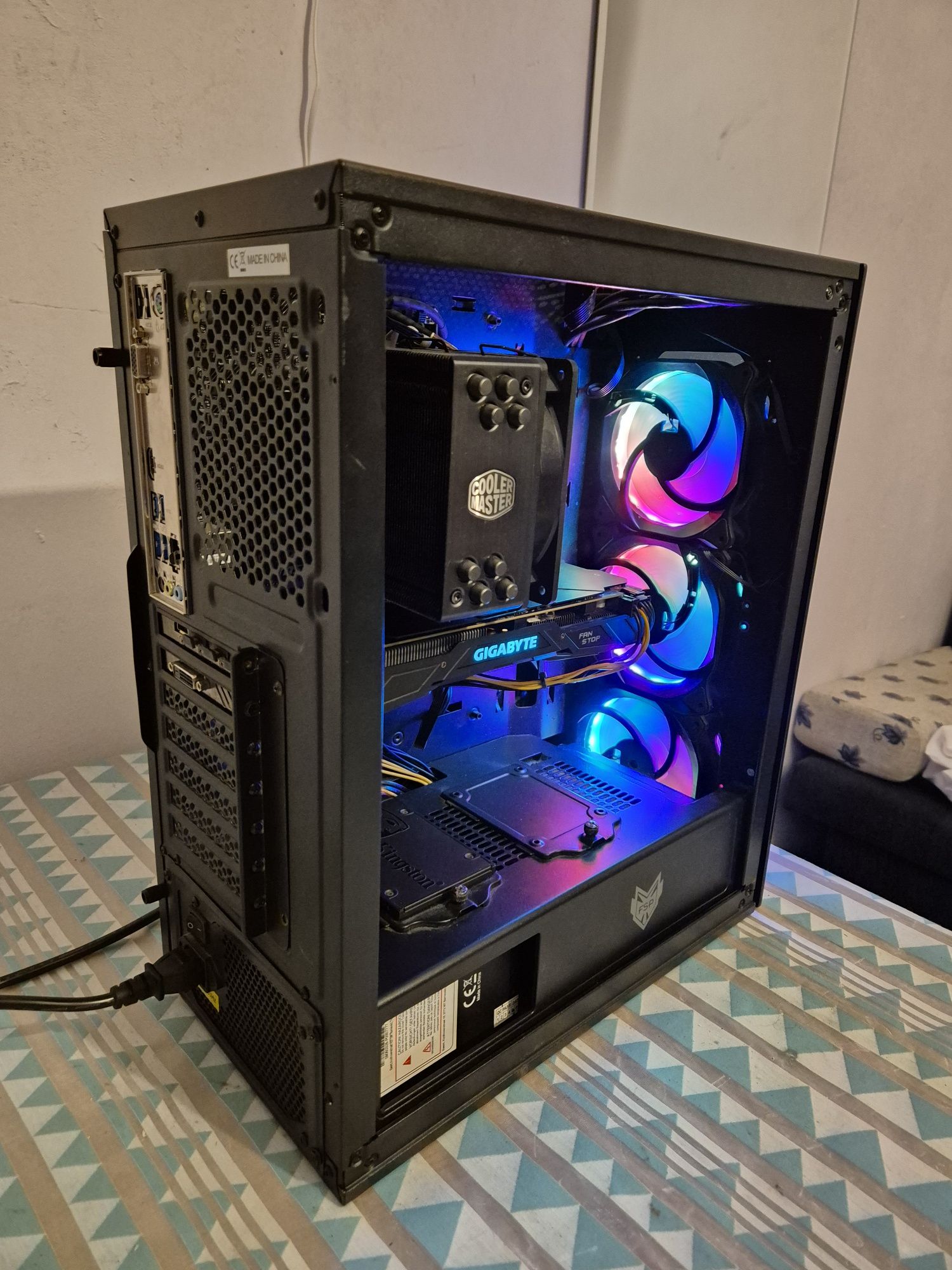 Геймърски компютър гаранция/i5 9400f 16GB,GTX 1070 8GB, 256GB SSD 1TB