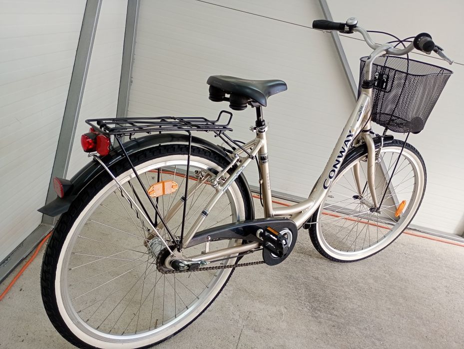 Vând bicicletă CONWAY,roti 26,cu 3 vit si frână picior !
