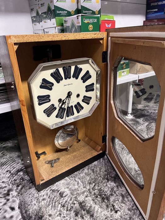 Часы настенные Янтарь jantar СССР