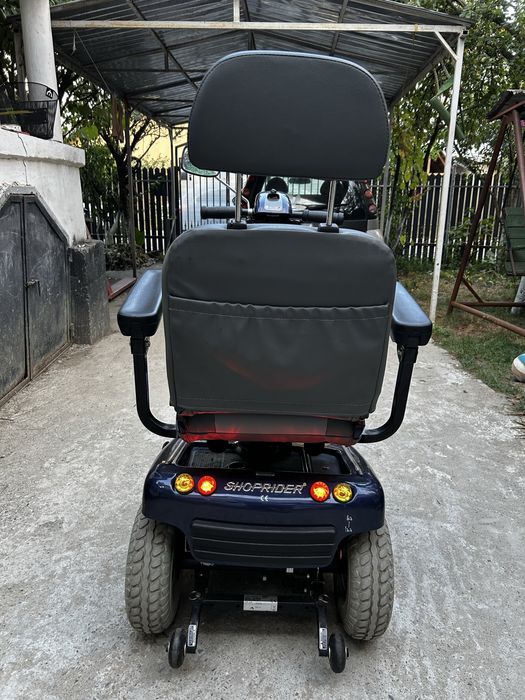 Carut / carucior / scuter electric pentru persoane cu dizabilitati