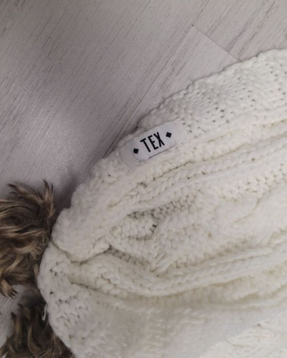 Fular alb pentru iarna