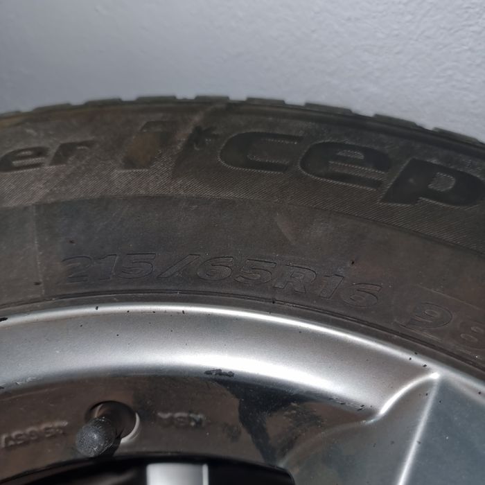 Cauciucuri Iarna Hankook cu jante Aliaj