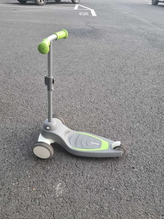 Vand trotineta cu 3 roti, pentru copii