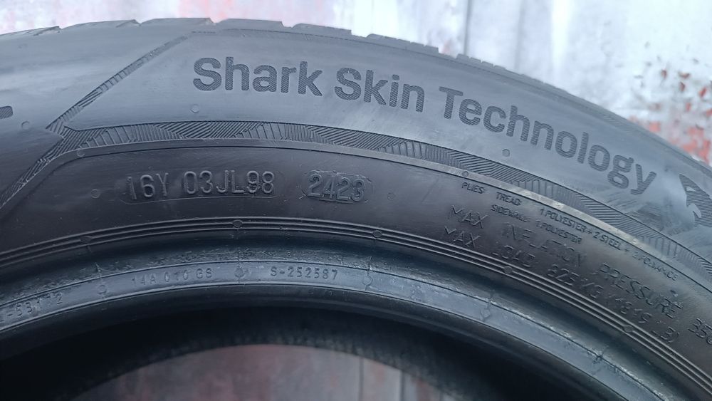 225/55/17 Uniroyal Дот 2423