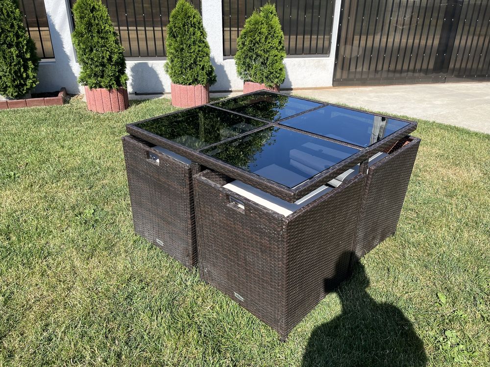 Set mobilier gradina ratan - masa + scaune + suporti picioare
