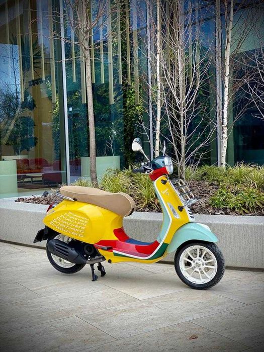 Scuter Vespa Primavera Sean Wotherspoon Limited Edition Piaggio