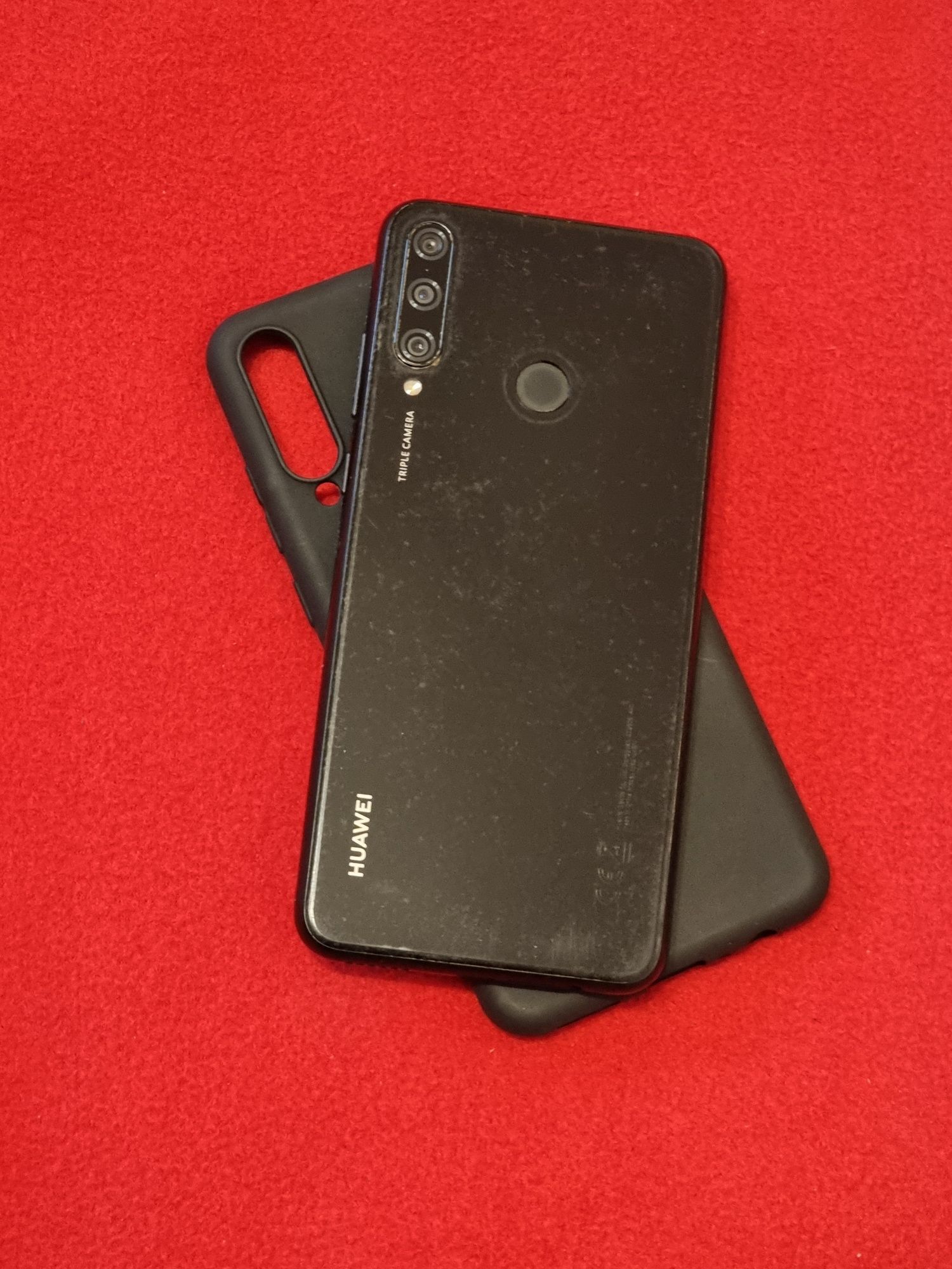 Huawei Y6p, Negru 64Gb, Liber de rețea, Husa inclusa.