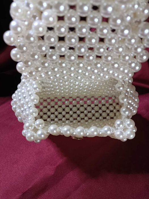 Жемчужная сумочка  для невесты