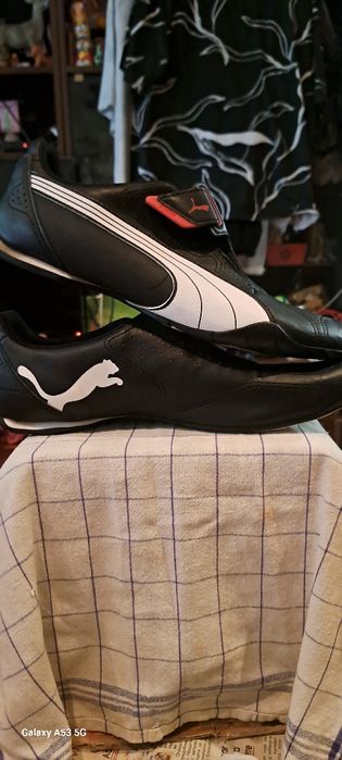 Продавам кецове на Puma естествена кожа.