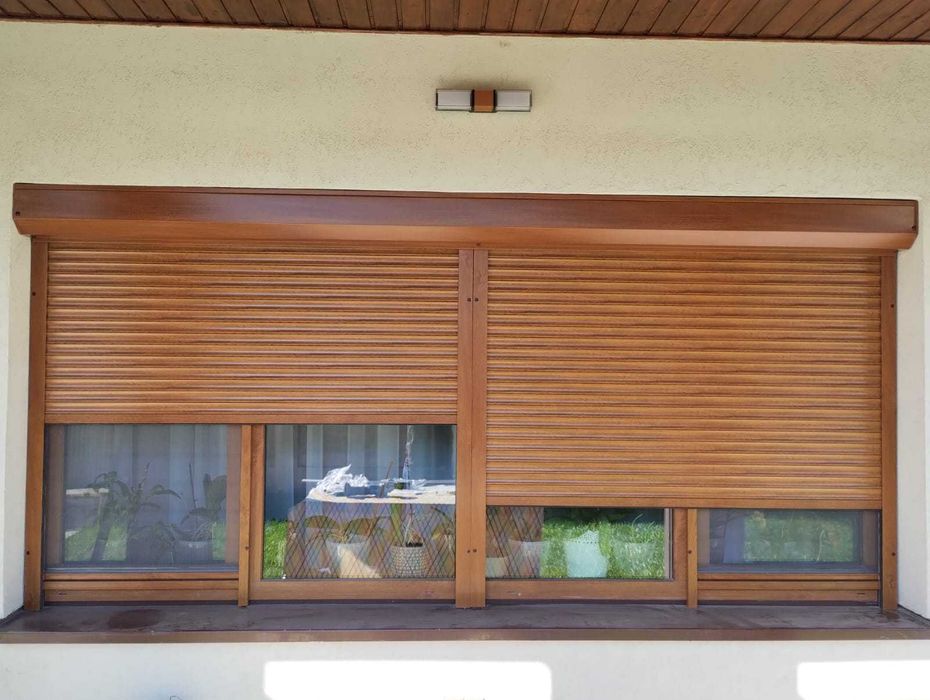 Rulouri exterioare - ROSU