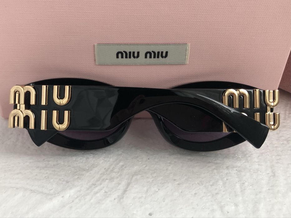 Дамски слънчеви очила  елипса овални  3 цвята черни бели розови