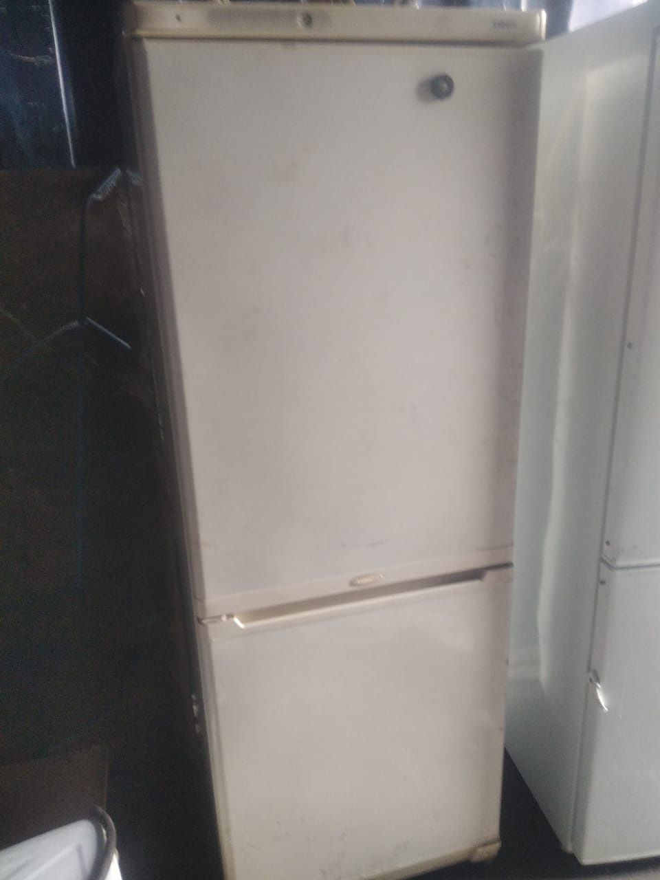 Холодильники рабочий