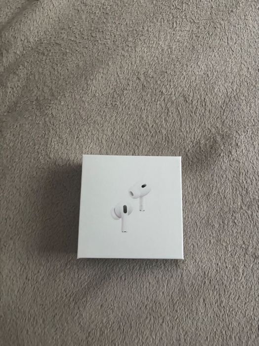 AirPods Pro 2 nou ne deschis