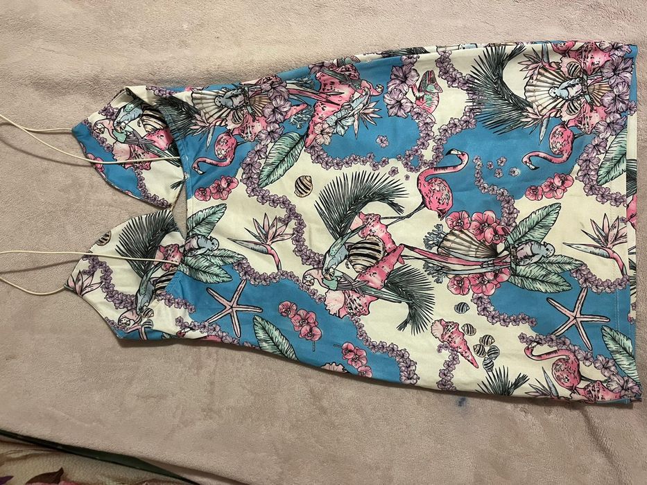 Платье летнее фирмы бершка