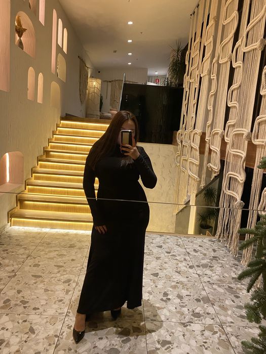 Черное, длинное платье