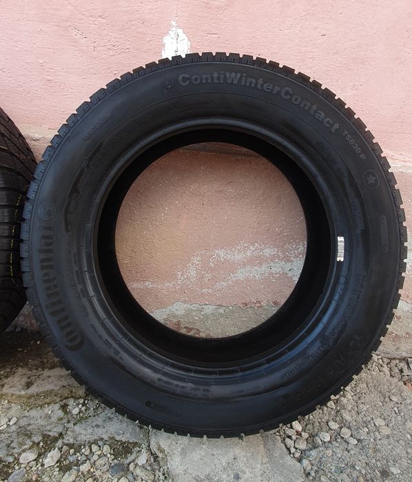 Vând 4 anvelope Continental 195/65 R16, M+S