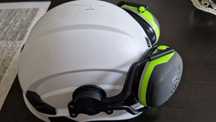 Vand casca de protectie Petzl ptr santier cu antifoane.