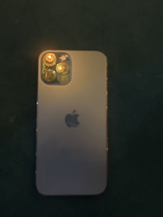 Продам айфон 12 про макс 80% акб