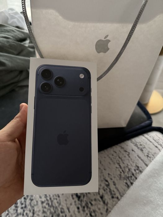 iPhone 17 Pro Max, Deep Blue, 256GB, E-Sim