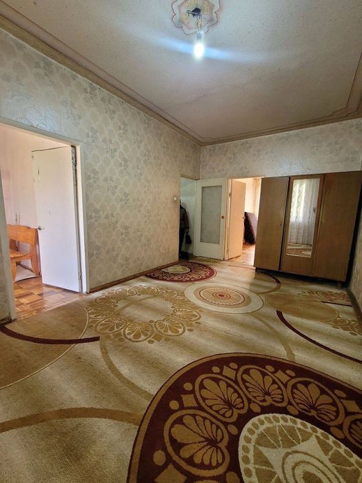 Срочно!!! Юнусабад 2кв Шахристанский 2/4/4. 54м² Зеркальный, Не торец