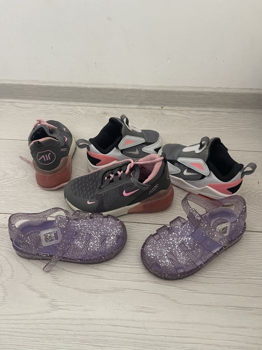 Vand lot adidasi nike si sandale
