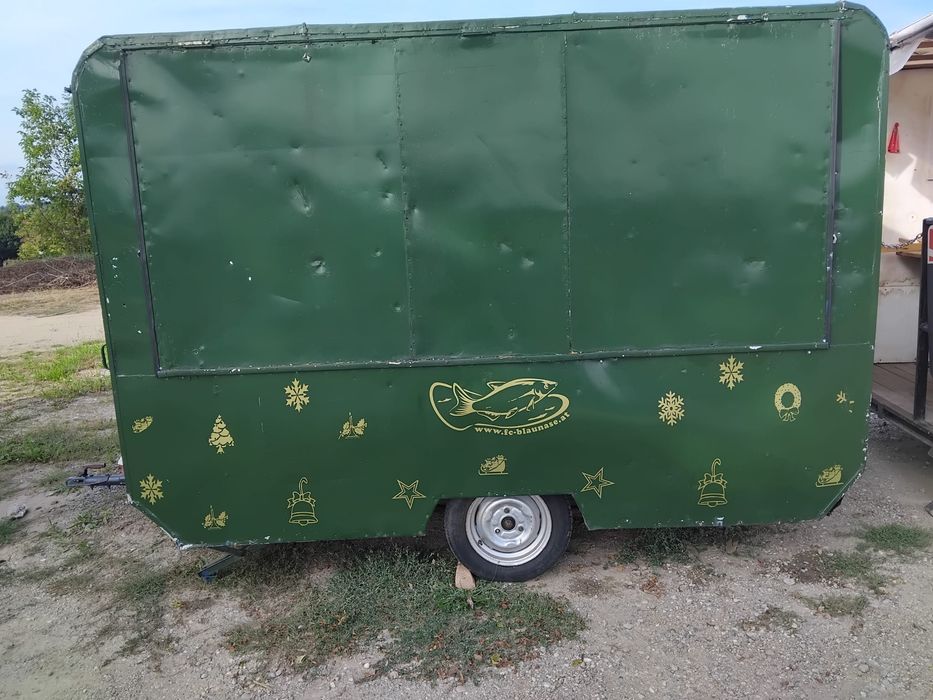 Vînd rulota fast food