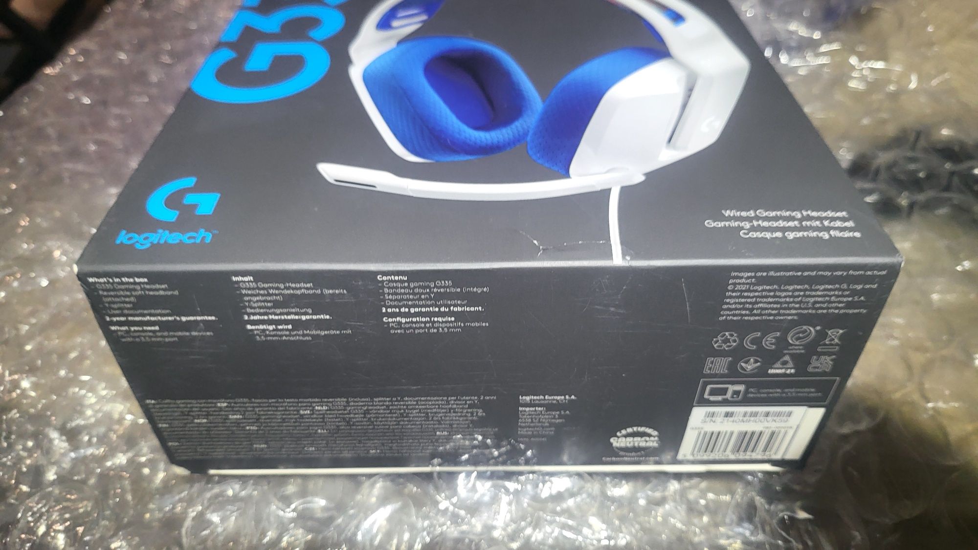 Чисто Нови запечатани Гейминг слушалки Logitech - G335, бели