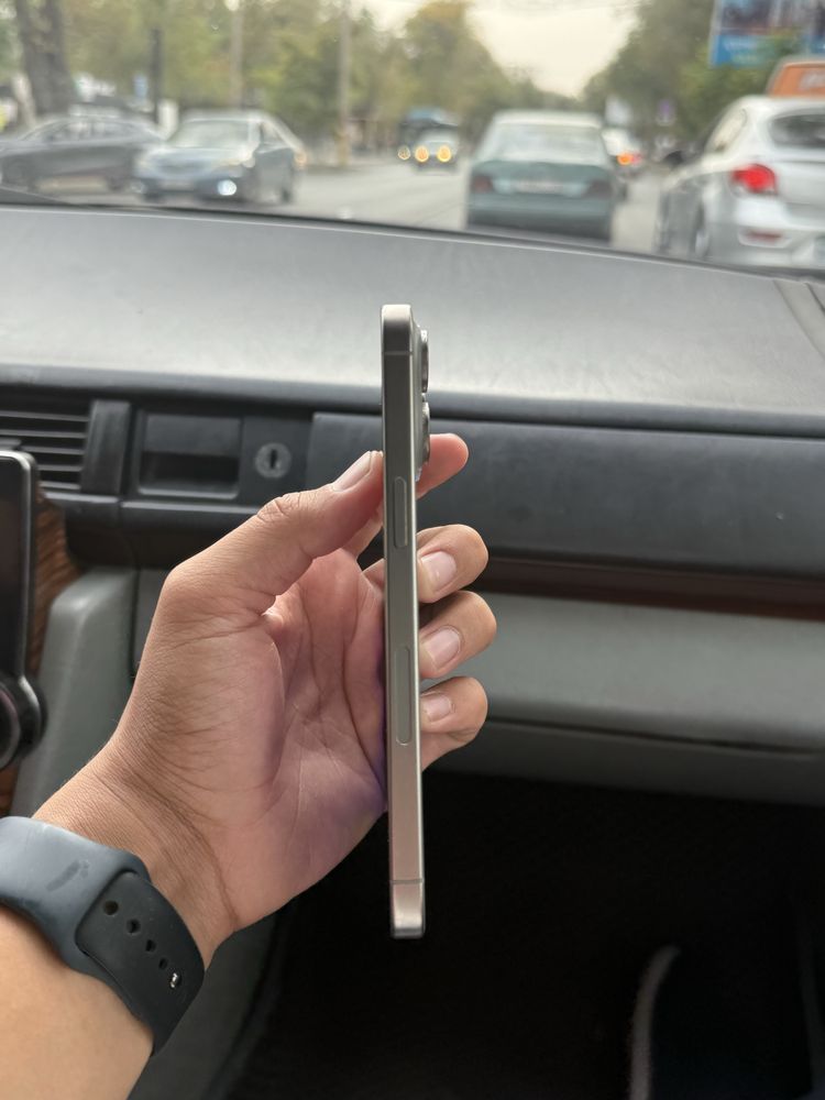 iPhone 15 Pro Max в идеальном состоянии