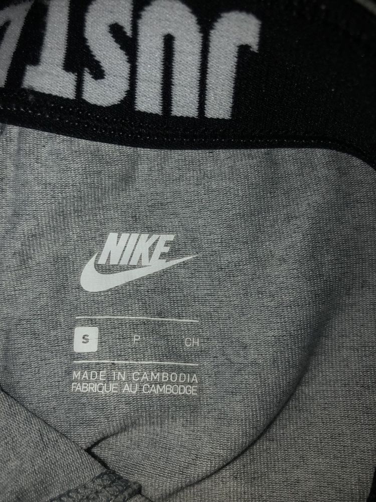 Nike сив клин оригинален