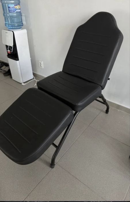 Продам кушетку для салона красоты