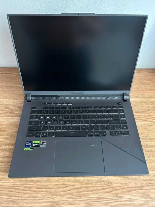 Laptop ASUS Gaming ROG Strix G16, QHD+ 240Hz, Procesor i9 14900HX