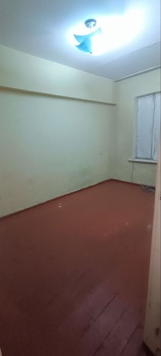 Сотилади Чилонзор 22 квартал 2 хонали разделка