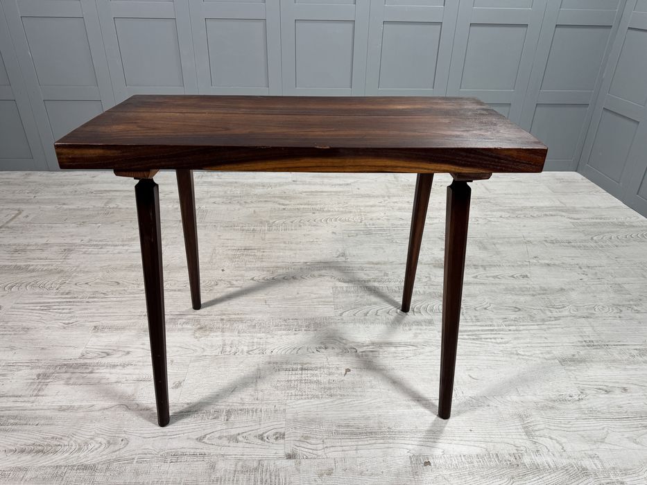 Рустикална, малка, трапезна маса У018