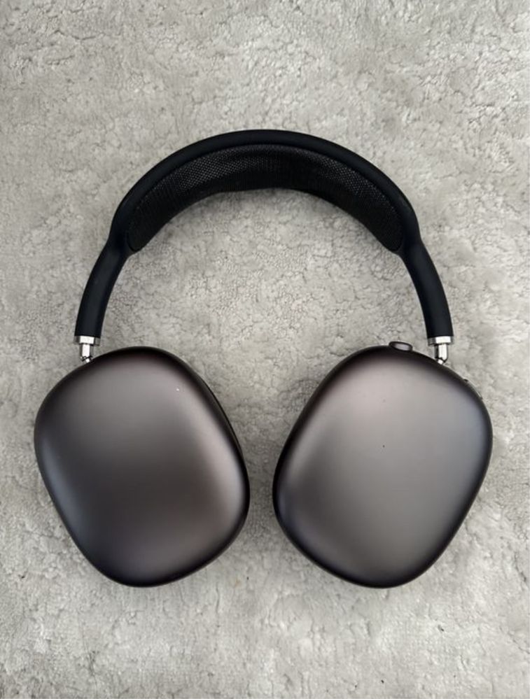 Срочно продам Airpods Max