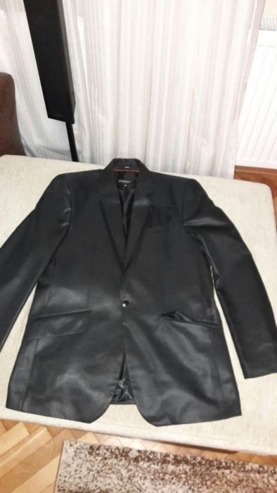 Costum  mire negru mărimea 48