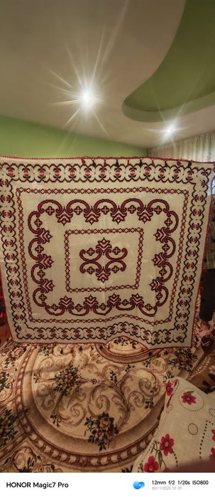 Vând cusături de mână