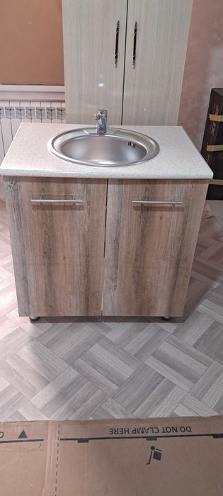 Продаётся кухонный шкаф