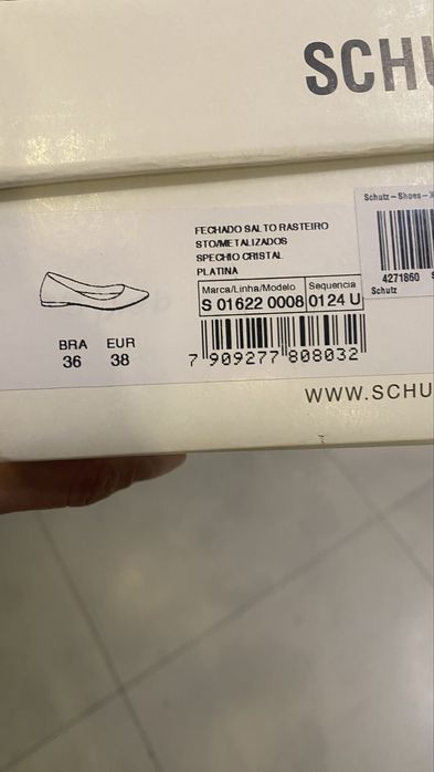 vand balerini noi culoarea aurie