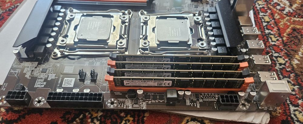 Продается комплект