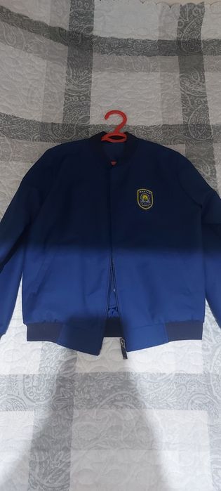 Продаются детские вещи.