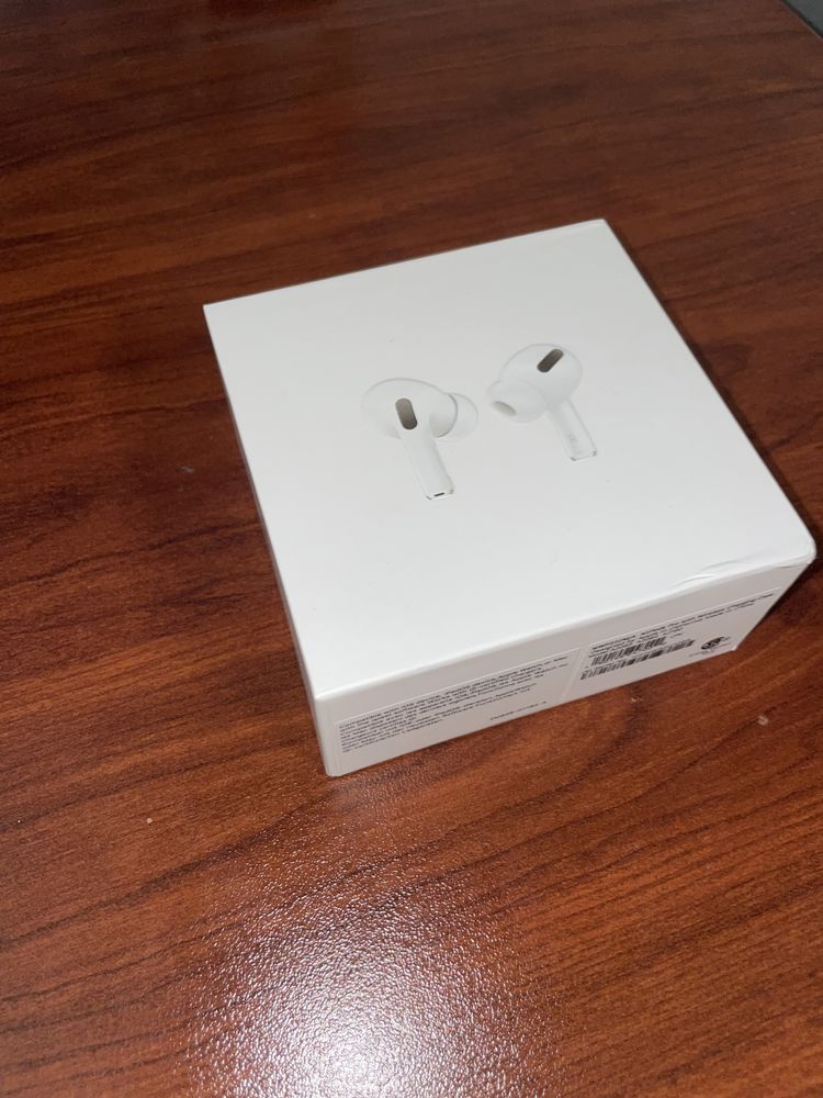 Air pods pro КАТО НОВИ!!