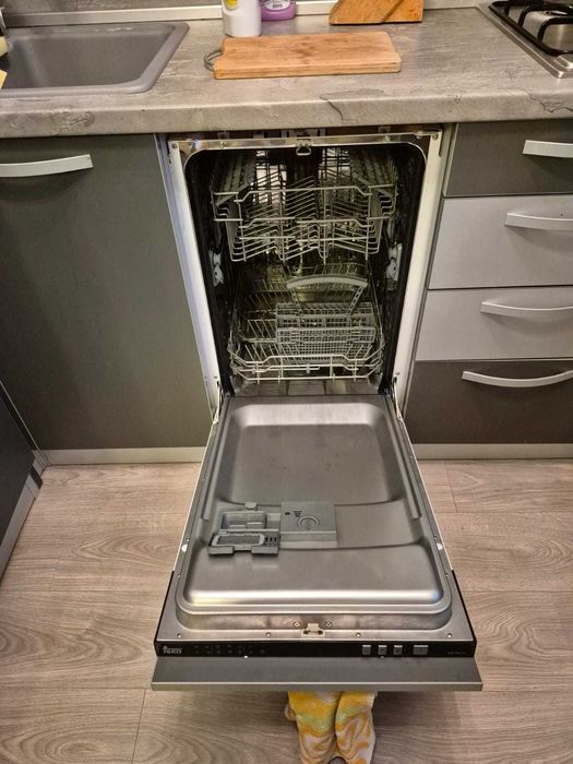 Тристаен апартамент под наем