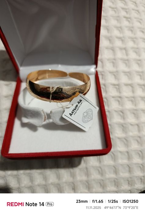 Продам золотой браслет