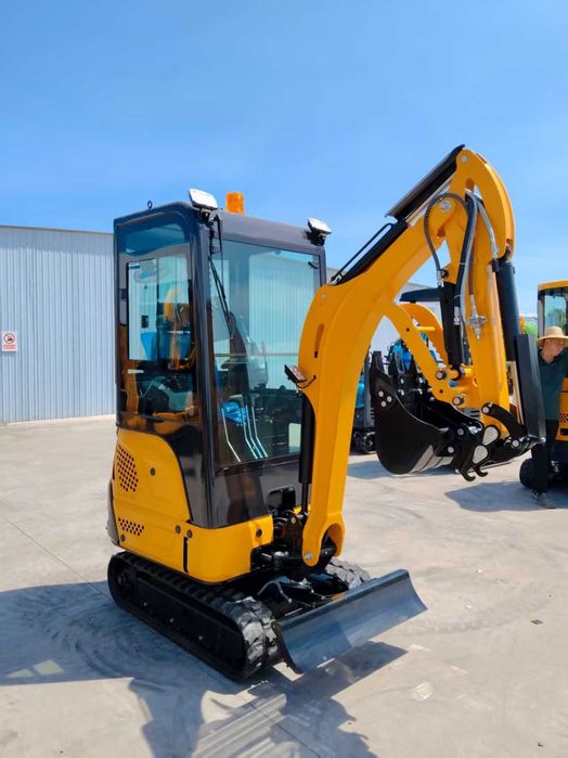 miniexcavator NUOMAN MACHINERY / nou / posibilitate rate /