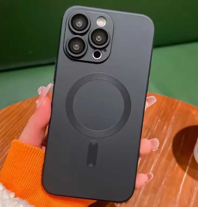 Husa MagSafe iPhone 13 . 16e . 16 Pro Max