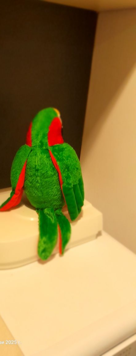 Плюшена играчка папагал