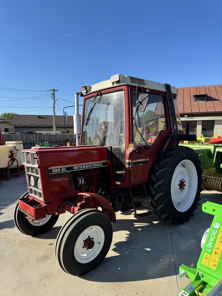 Tractor international 585 motor 4 pistoane