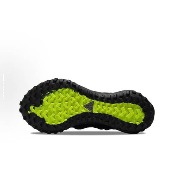 Nike трекинговая обувь 39размер