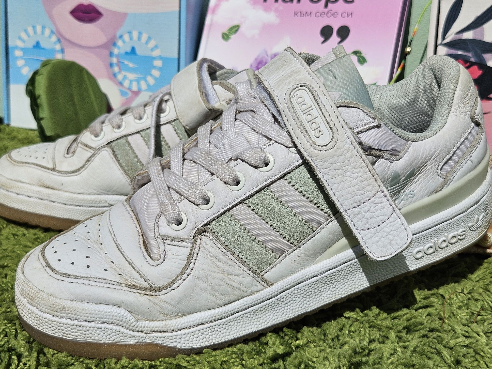 Adidas Ivy Park x Forum Low кецове N40