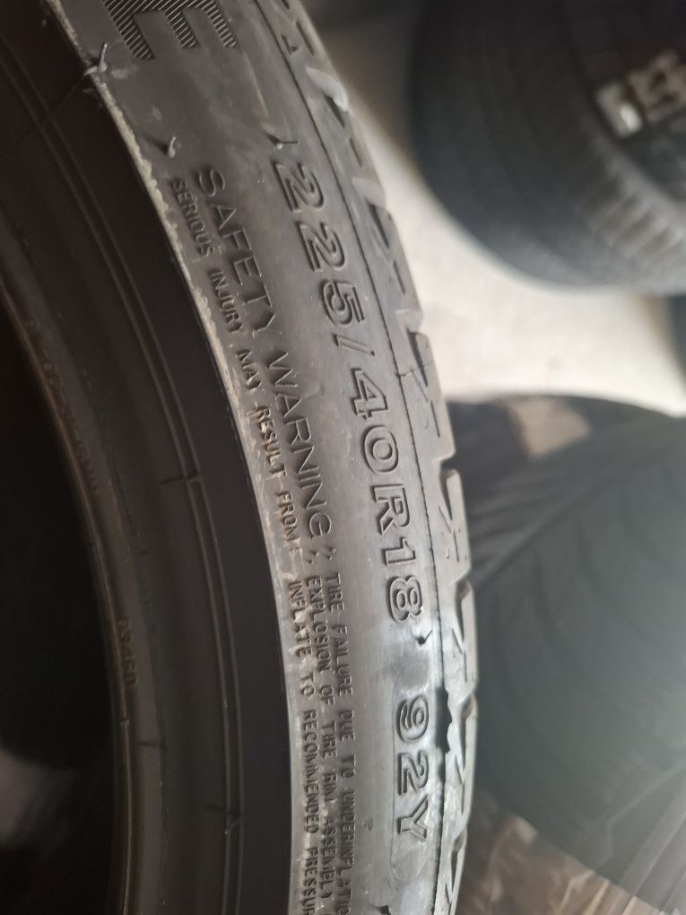 225 40 18  Bridgestone  4броя  цената е за 1бр